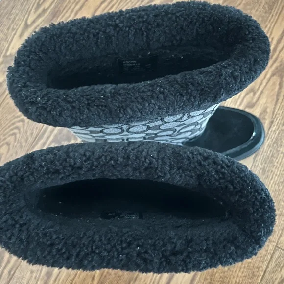 COACH Sherman winter boots quiet luxury - Picture 9 of 13